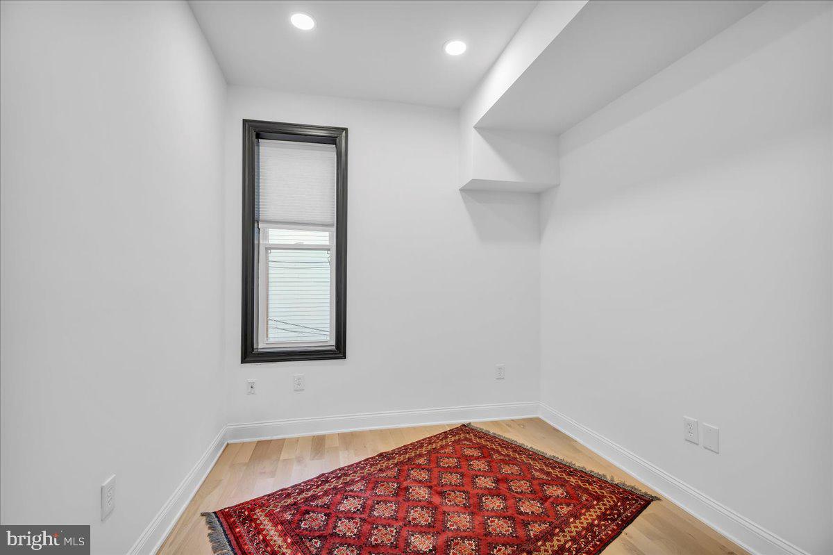 858 Perkiomen Street Philadelphia, PA 19130 - Photo 29 of 36