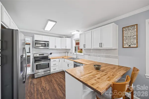 $285,000 | 1411 Oakdale Road, Rock Hill, SC 29730