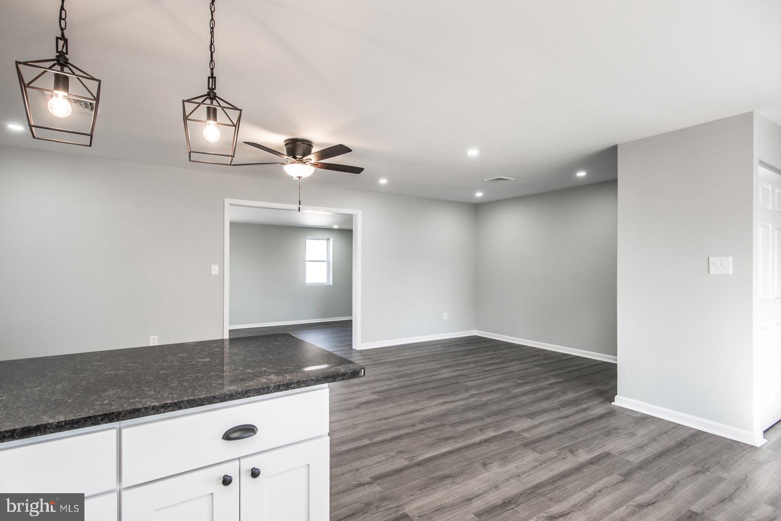 41 Vineyard Road Levittown, PA 19057 - Photo 23 of 82 Gallery Image 23