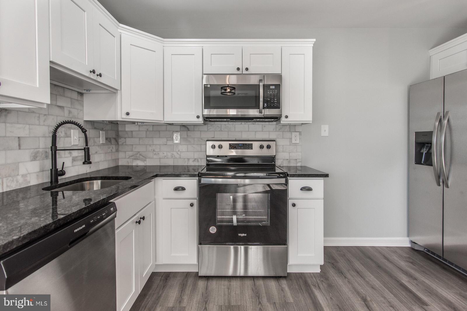 41 Vineyard Road Levittown, PA 19057 - Photo 24 of 82 Gallery Image 24