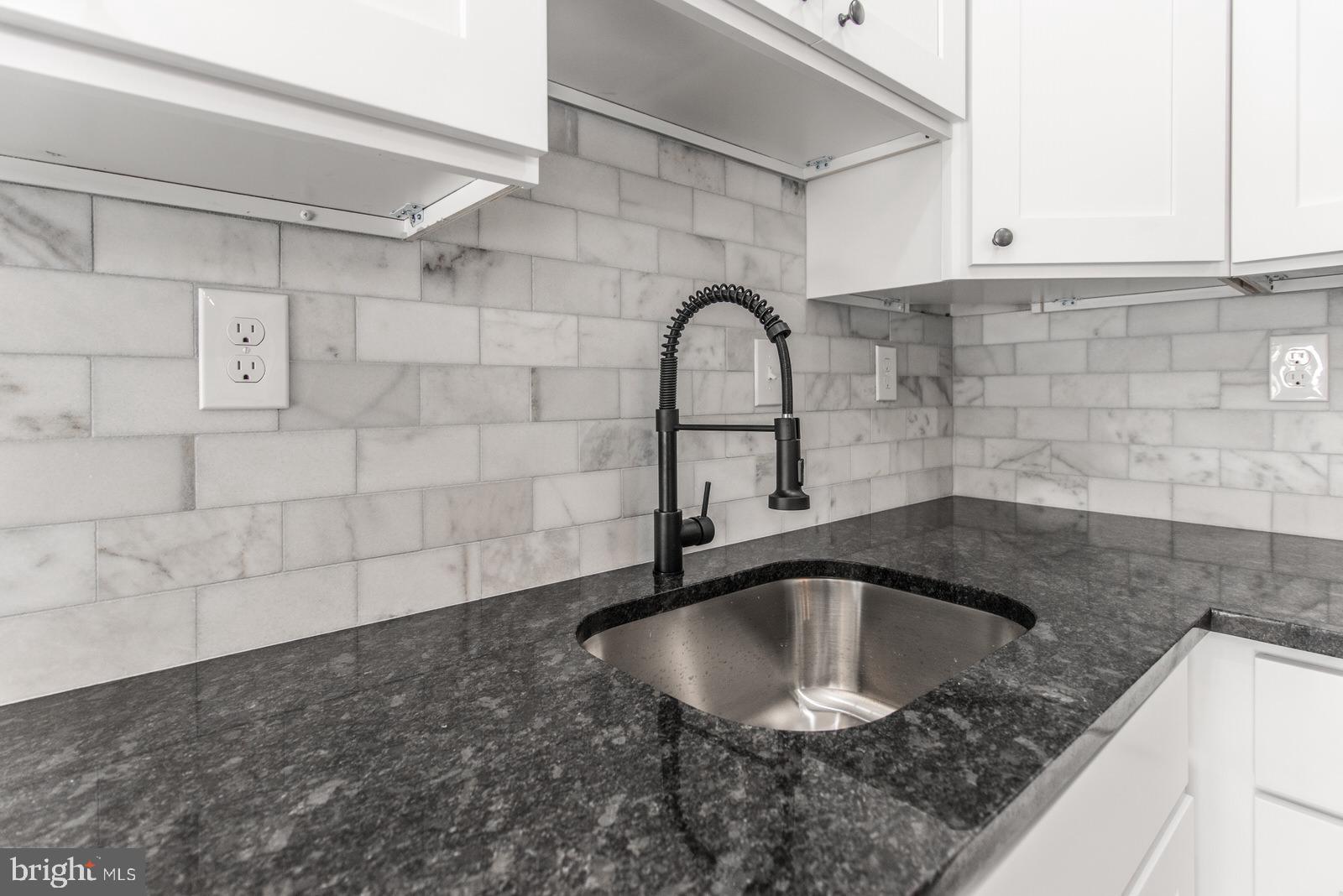 41 Vineyard Road Levittown, PA 19057 - Photo 27 of 82 Gallery Image 27