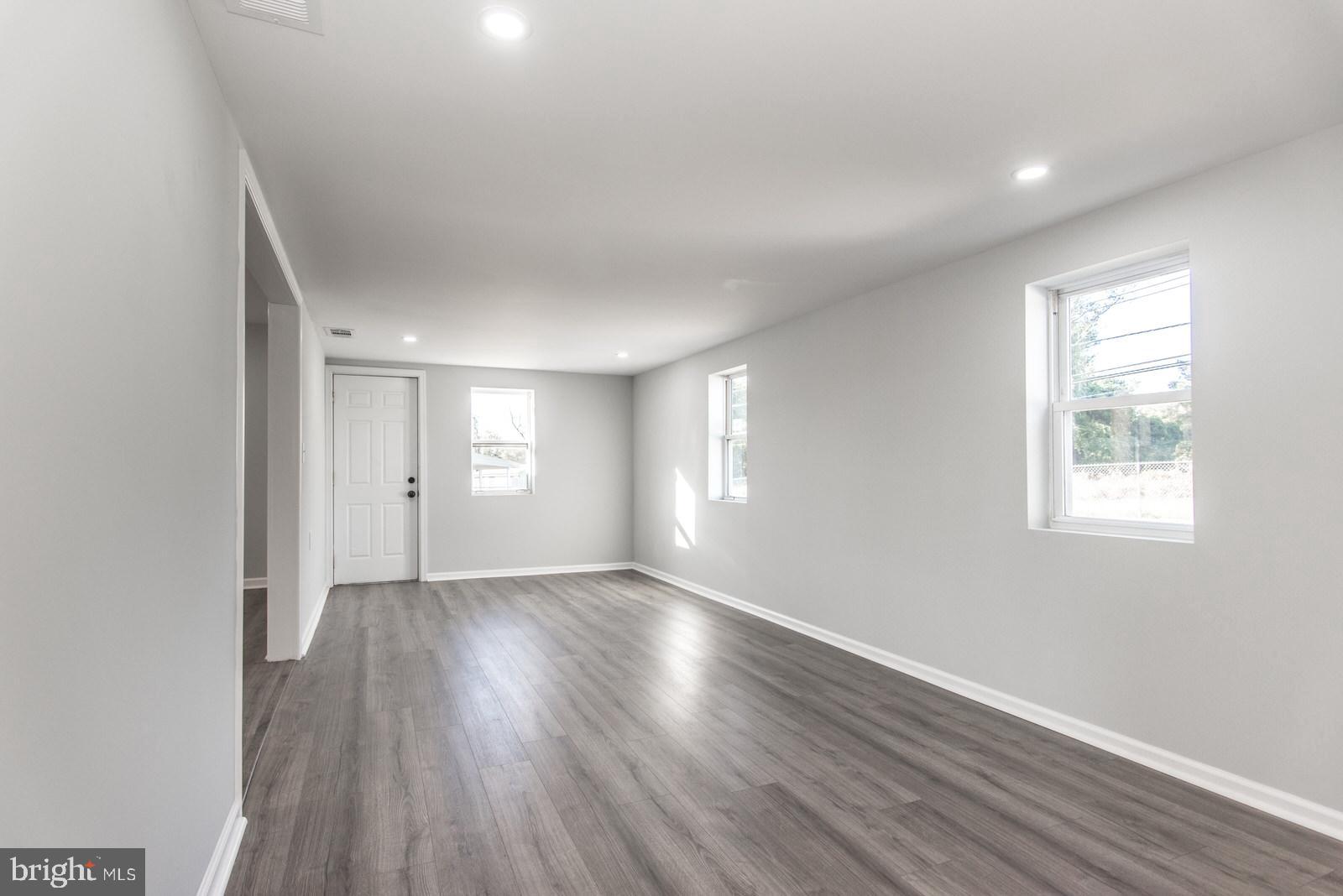41 Vineyard Road Levittown, PA 19057 - Photo 30 of 82 Gallery Image 30