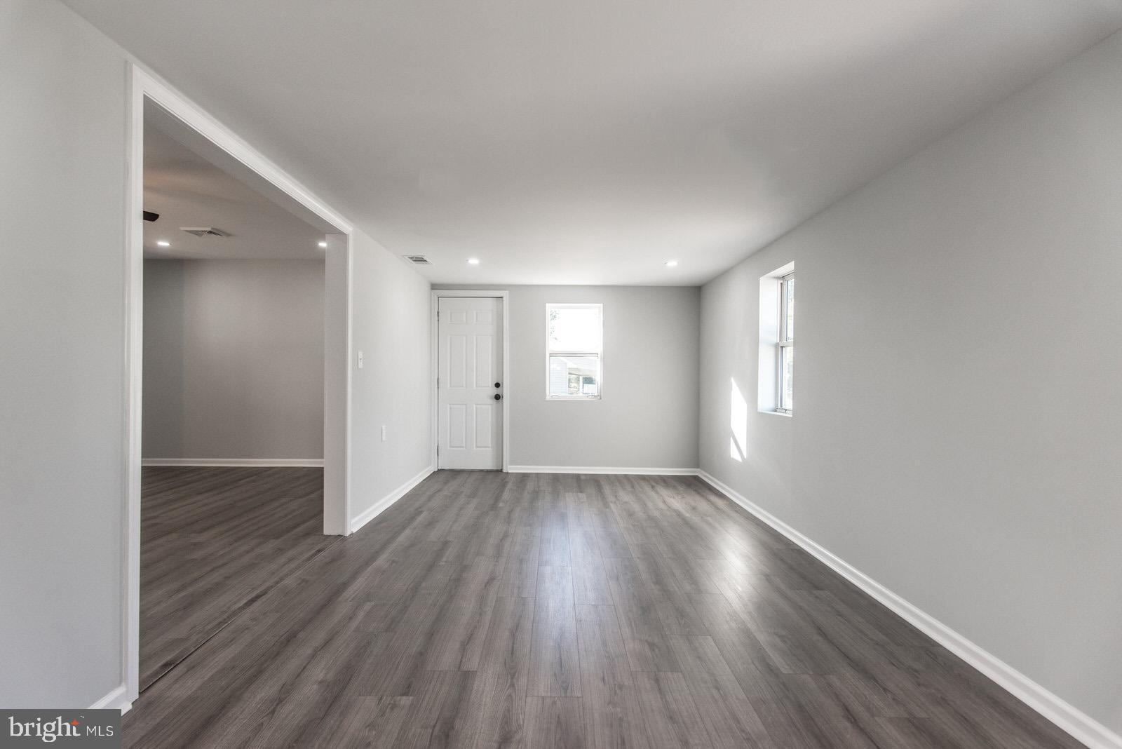 41 Vineyard Road Levittown, PA 19057 - Photo 31 of 82 Gallery Image 31