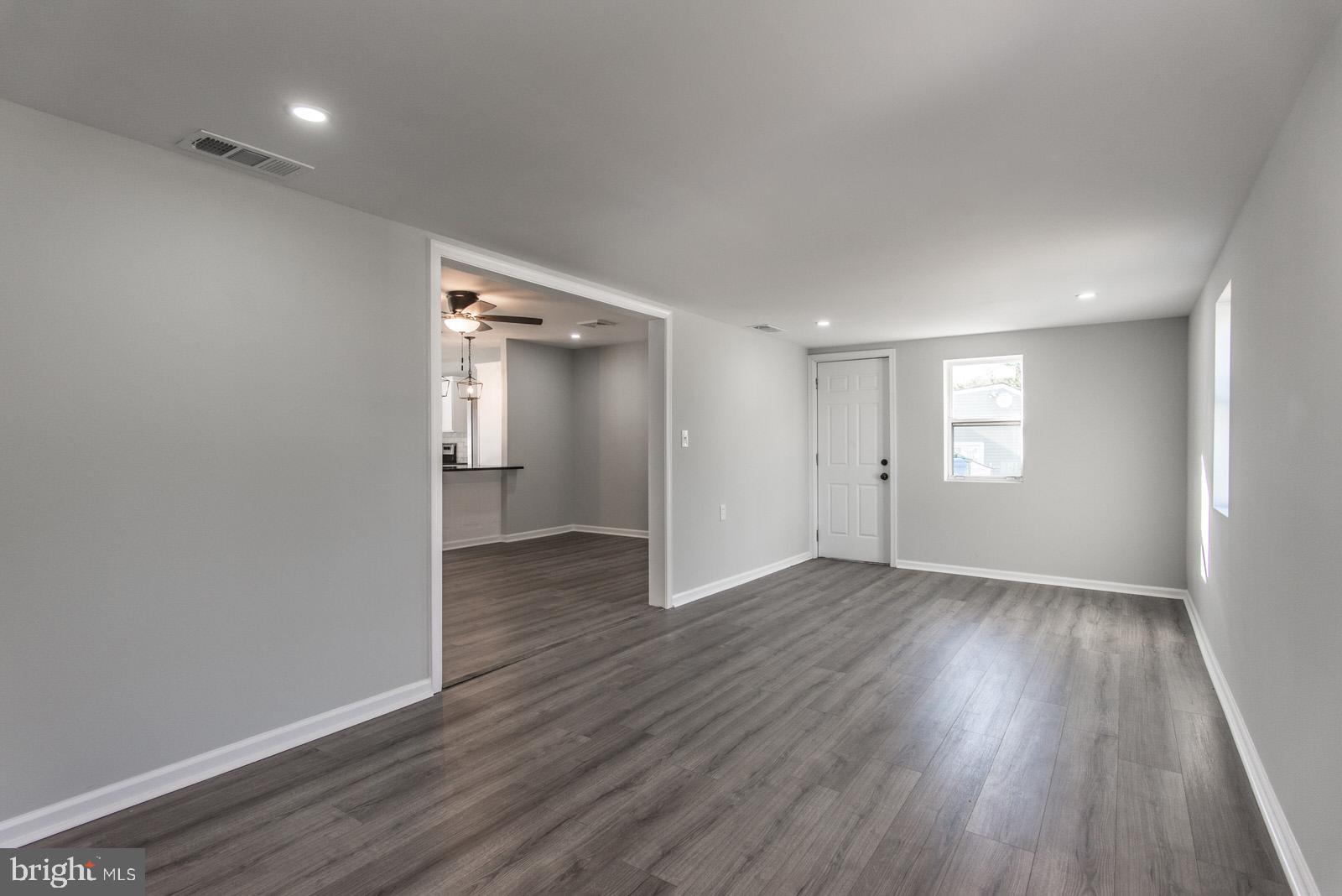 41 Vineyard Road Levittown, PA 19057 - Photo 32 of 82 Gallery Image 32