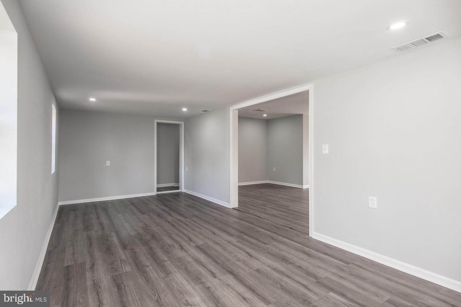 41 Vineyard Road Levittown, PA 19057 - Photo 33 of 82 Gallery Image 33