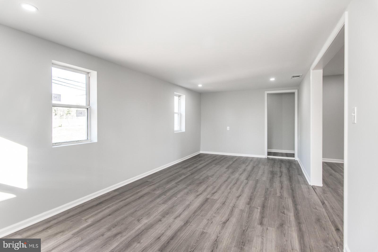 41 Vineyard Road Levittown, PA 19057 - Photo 34 of 82 Gallery Image 34