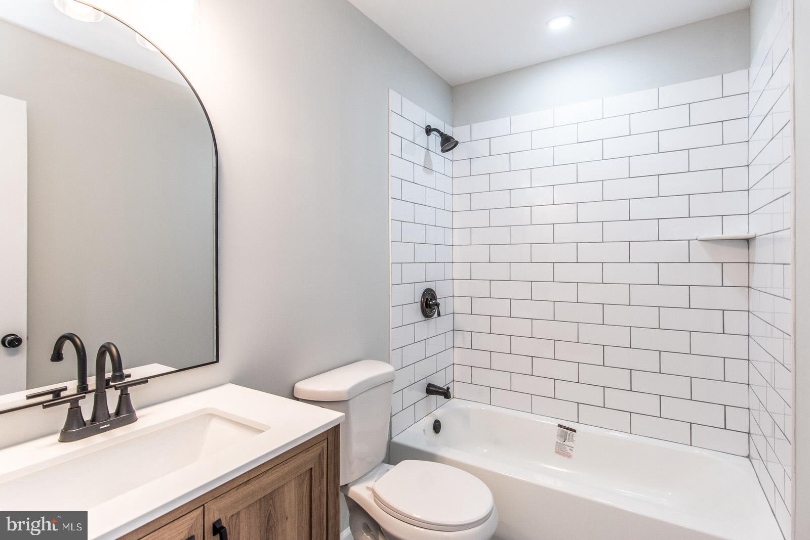 41 Vineyard Road Levittown, PA 19057 - Photo 59 of 82 Gallery Image 59