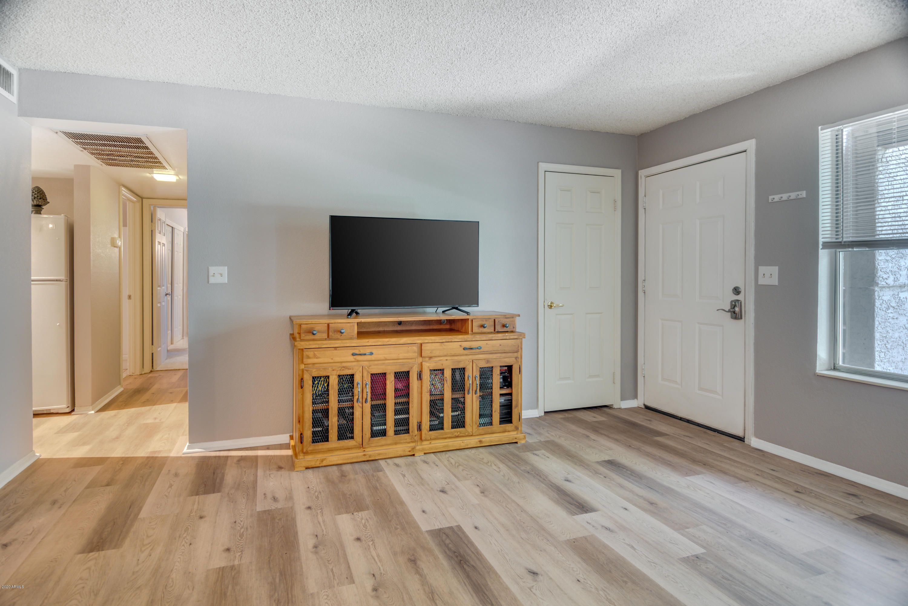 1645 West Baseline Road, Unit 1040 Mesa, AZ 85202 - Photo 8 of 22 Two Tone Paint