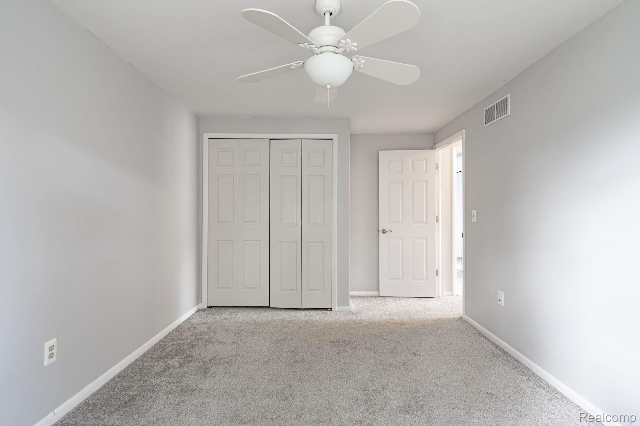 1642 Dancer Drive Rochester, MI 48307 - Photo 22 of 36 28-web-or-mls-interiors-19.jpg