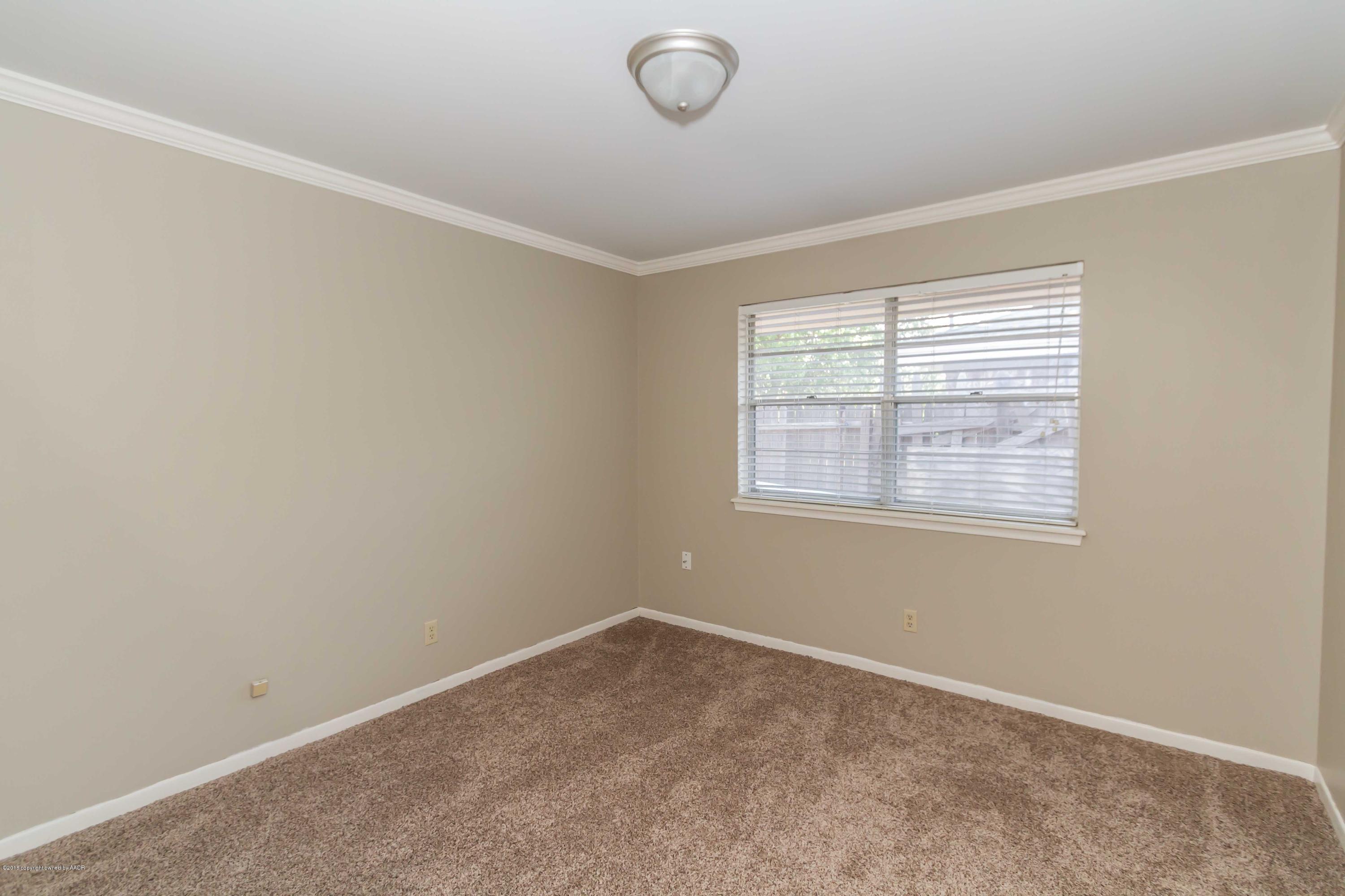 7104 Calumet Road Amarillo, TX 79106 - Photo 24 of 39 BEDROOM 2 VIEW 1