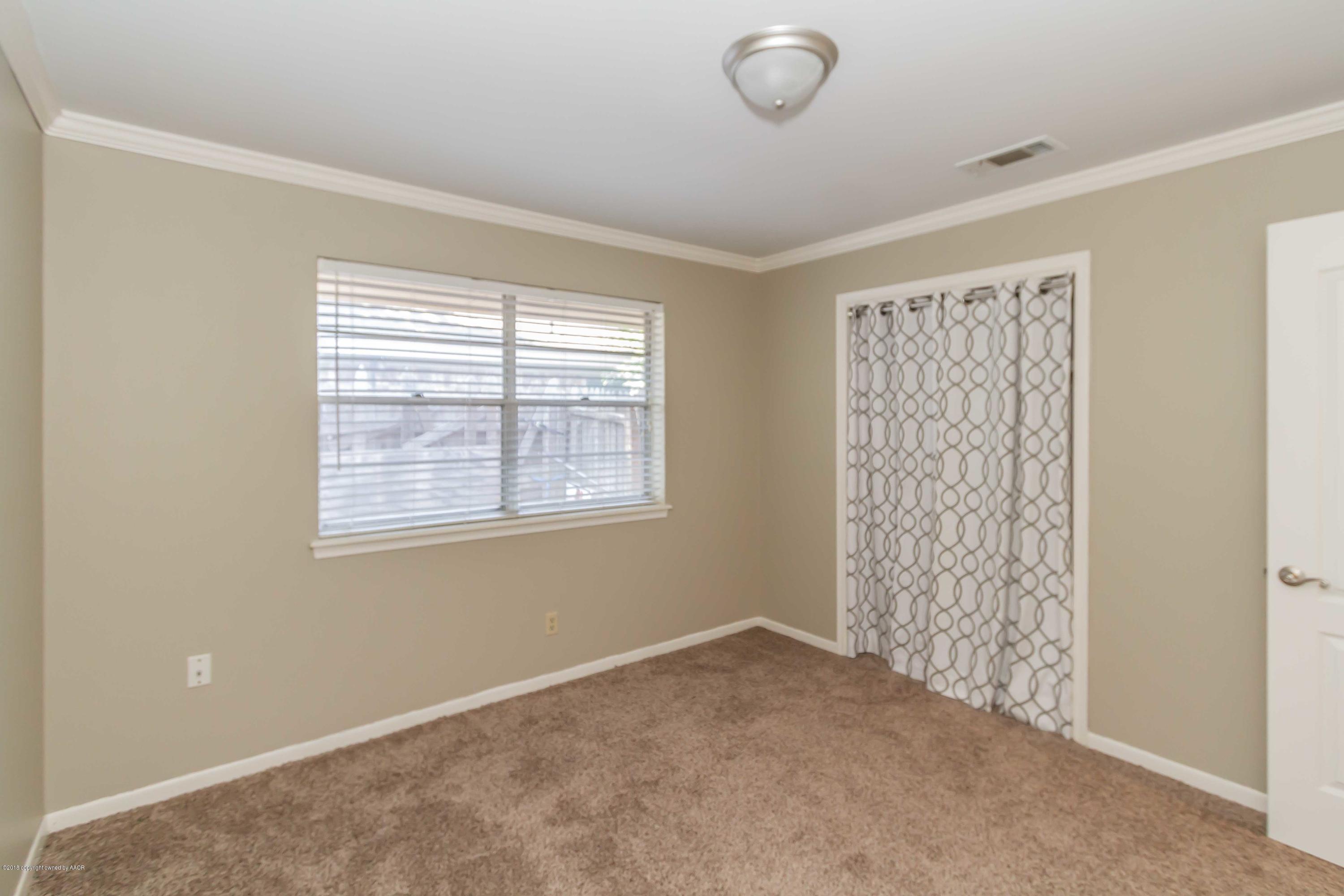 7104 Calumet Road Amarillo, TX 79106 - Photo 25 of 39 BEDROOM 2 VIEW 2