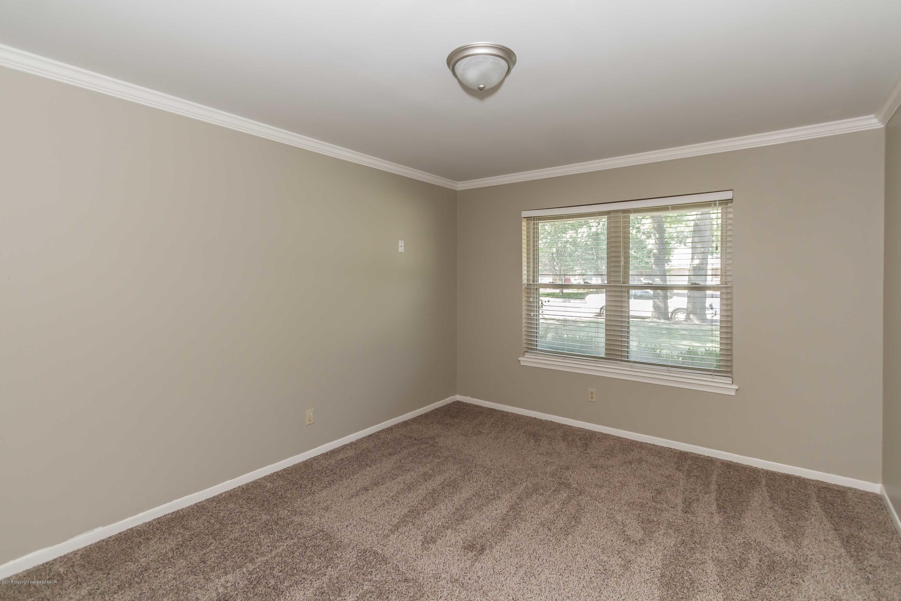 7104 Calumet Road Amarillo, TX 79106 - Photo 28 of 39 BEDROOM 3 VIEW 1