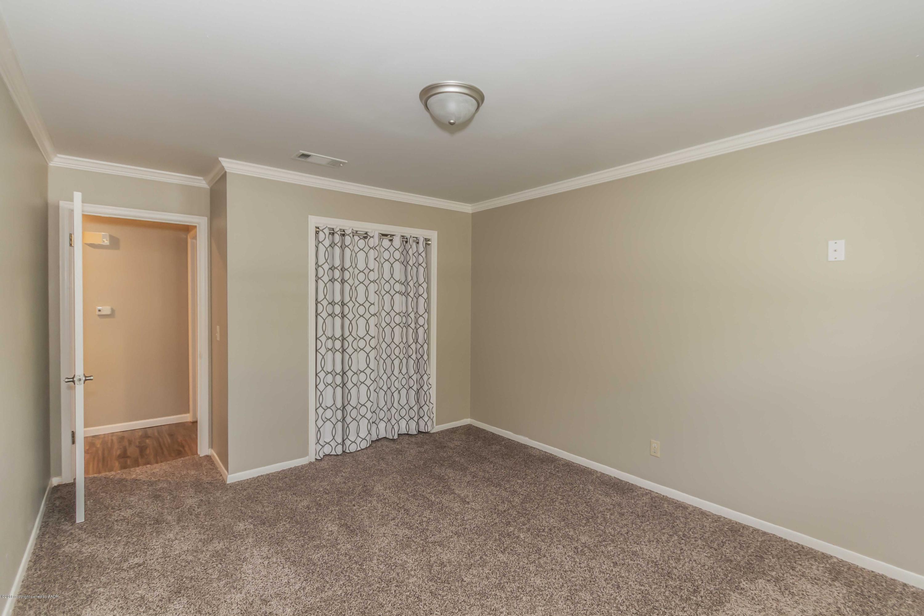 7104 Calumet Road Amarillo, TX 79106 - Photo 30 of 39 BEDROOM 3 VIEW 3