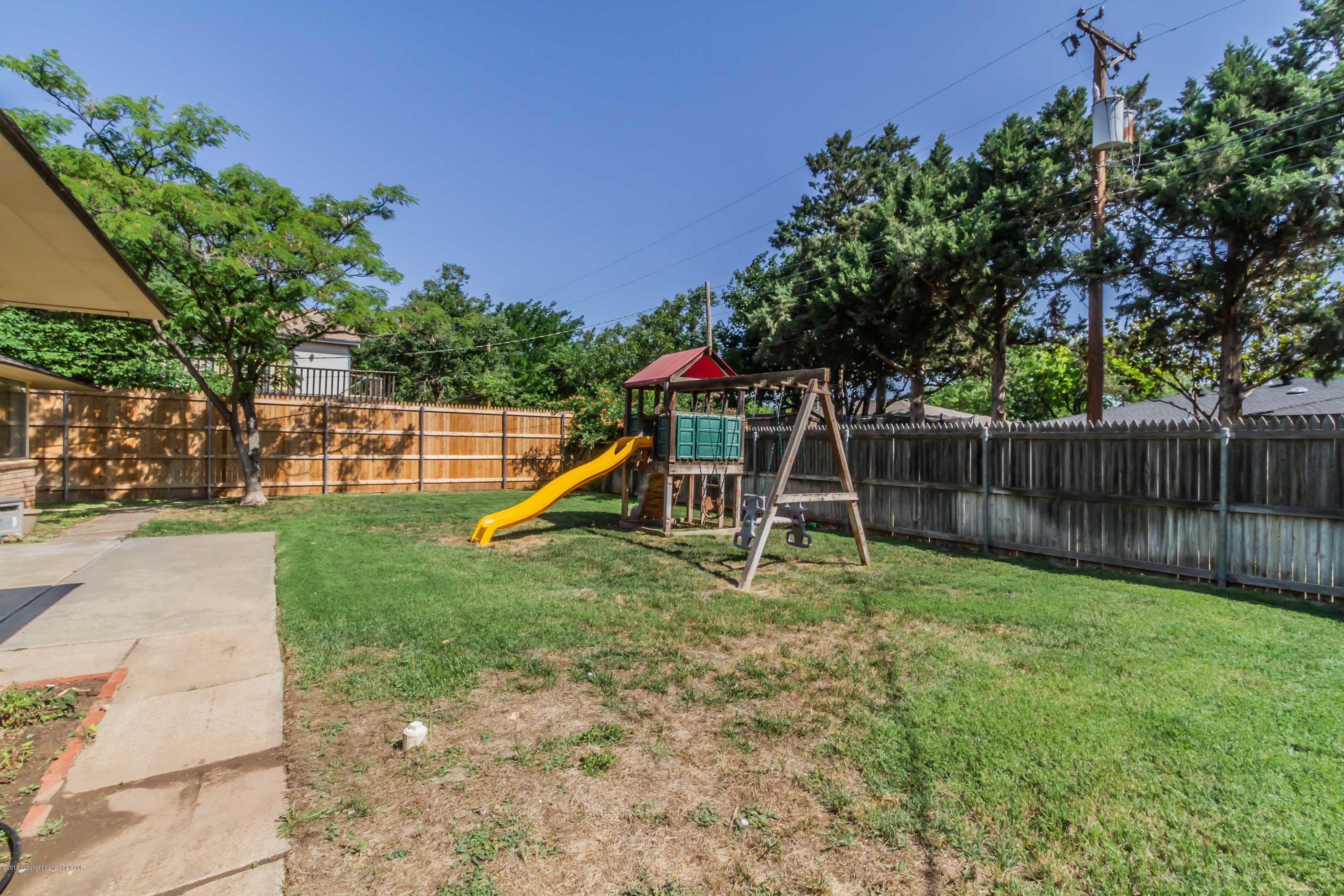 7104 Calumet Road Amarillo, TX 79106 - Photo 39 of 39 BACKYARD VIEW 2