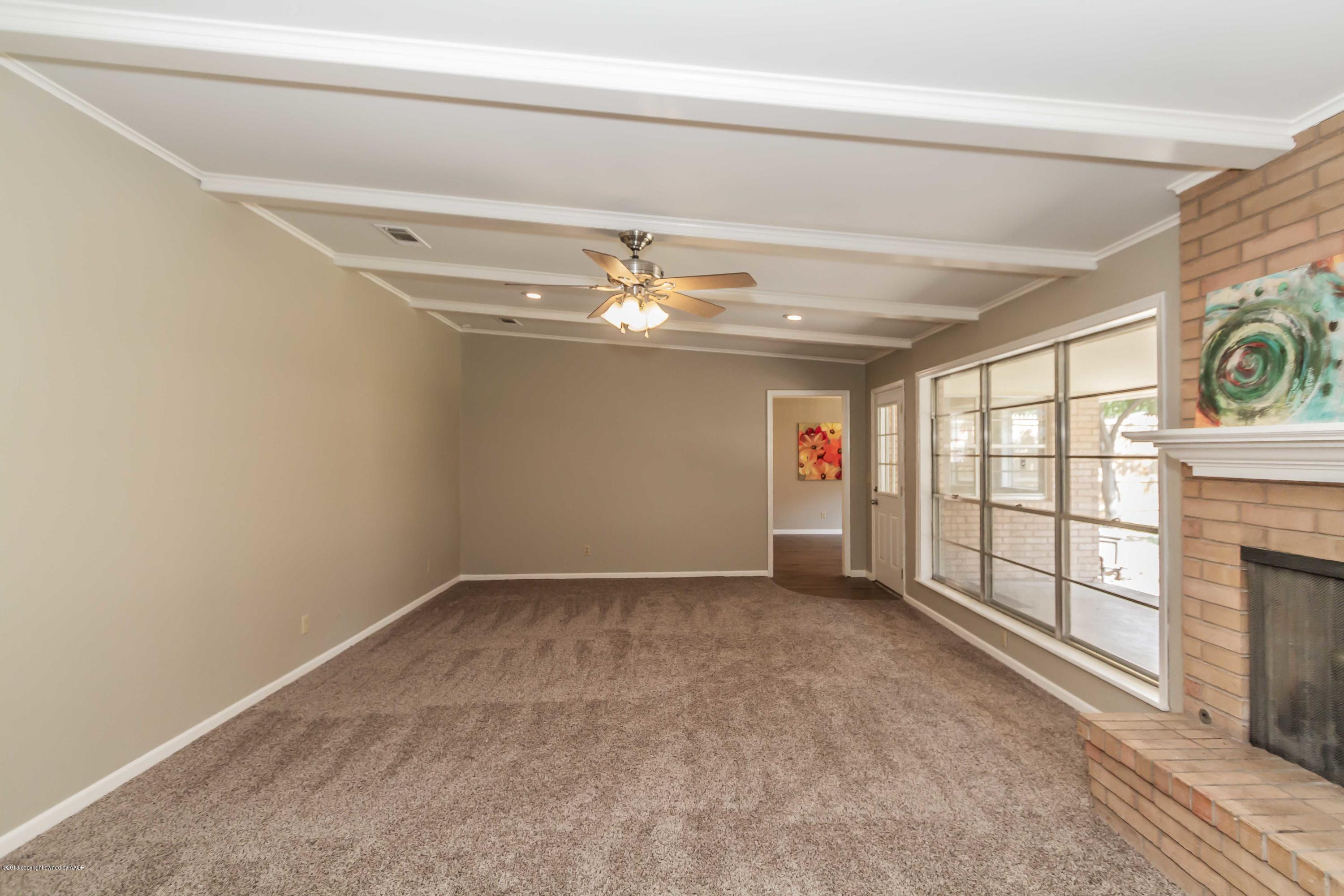 7104 Calumet Road Amarillo, TX 79106 - Photo 8 of 39 DEN VIEW 1