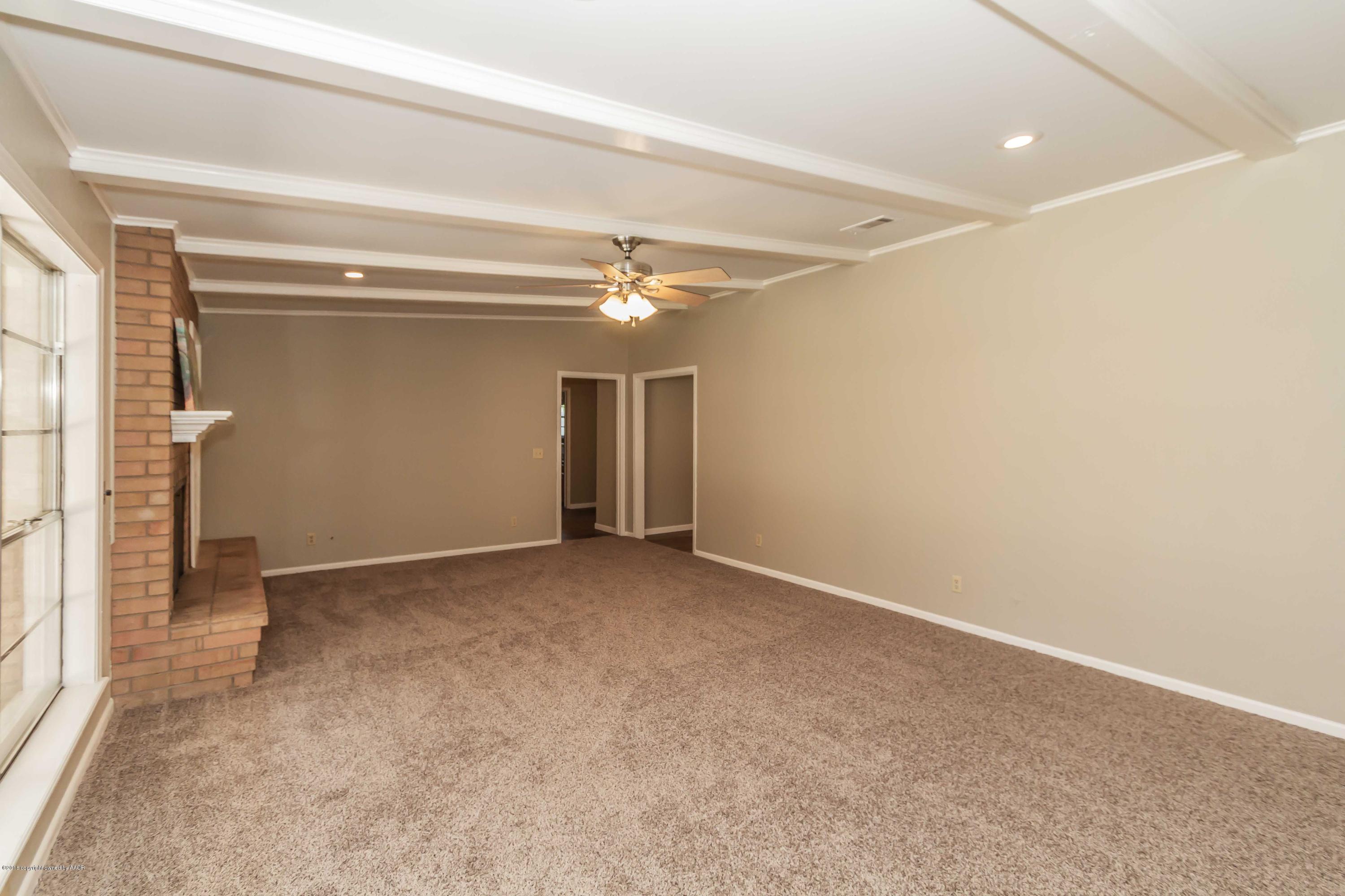 7104 Calumet Road Amarillo, TX 79106 - Photo 10 of 39 DEN VIEW 3