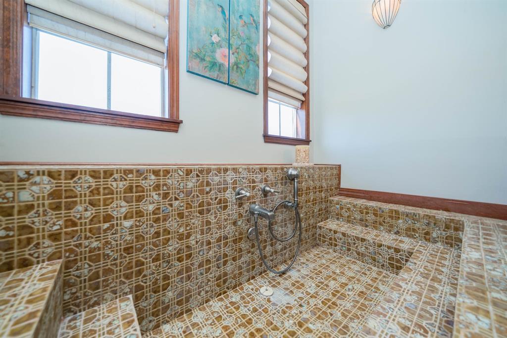 3843 Farm To Market 2199 Marshall, TX 75672 - Photo 17 of 40 a view of bathroom