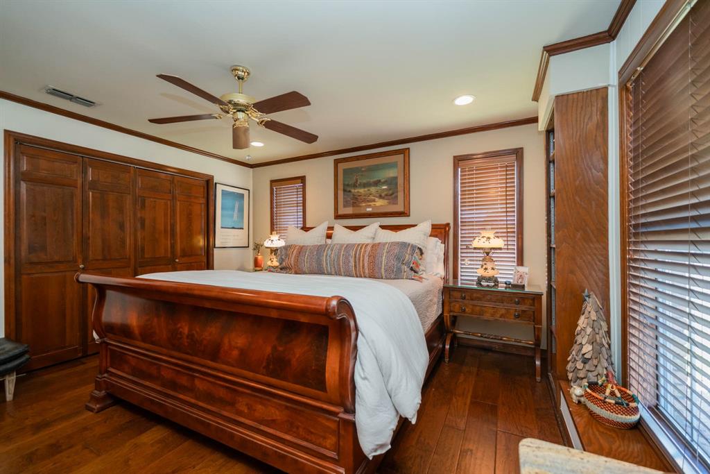 3843 Farm To Market 2199 Marshall, TX 75672 - Photo 21 of 40 a bed room with a bed and a window