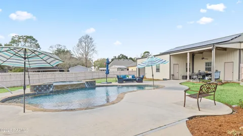 $640,000 | 1800 Adeline Drive, New Iberia, LA 70563
