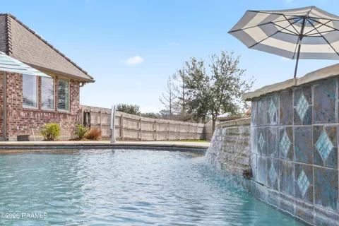 $640,000 | 1800 Adeline Drive, New Iberia, LA 70563
