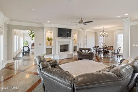 $640,000 | 1800 Adeline Drive, New Iberia, LA 70563