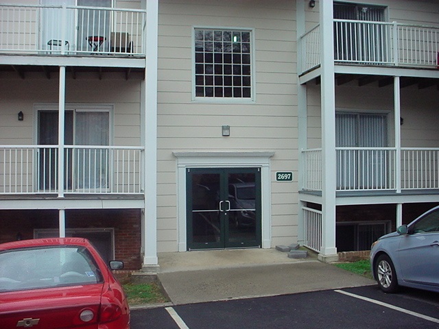 2697 Barracks Road, Unit 4 Charlottesville, VA 22901 - Photo 1 of 10 Gallery Image 1