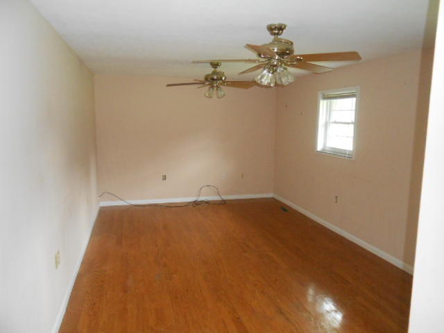 8403 Finger Road Knoxville, TN 37920 - Photo 9 of 20 DSCN3161