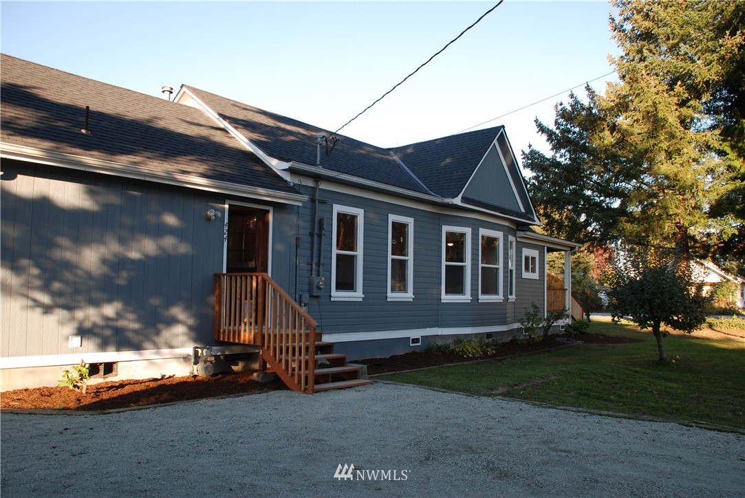 424 Reed Street Sedro-Woolley, WA 98284 - Photo 3 of 25 Gallery Image 3