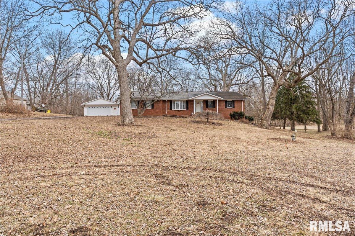 5602 Barlow Road Sherman, IL 62684 - Photo 1 of 46 Gallery Image 1