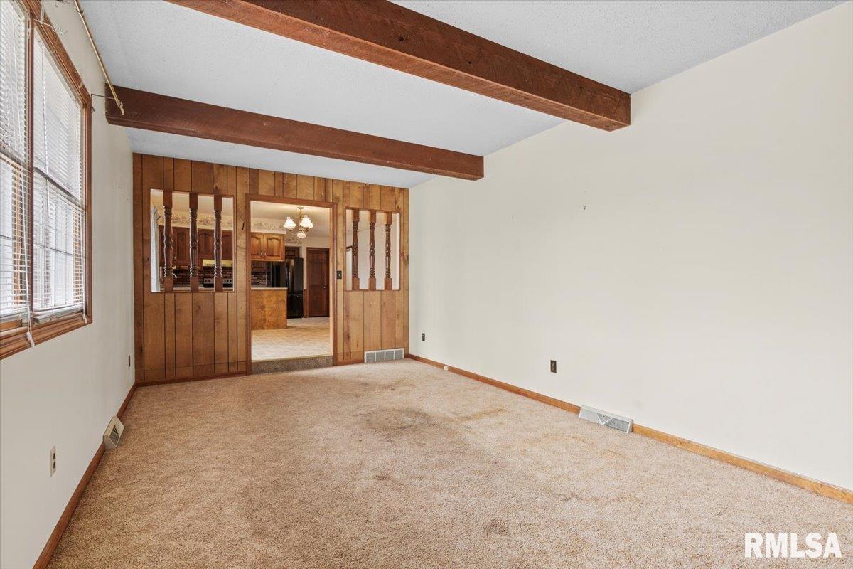 5602 Barlow Road Sherman, IL 62684 - Photo 15 of 46 Gallery Image 15