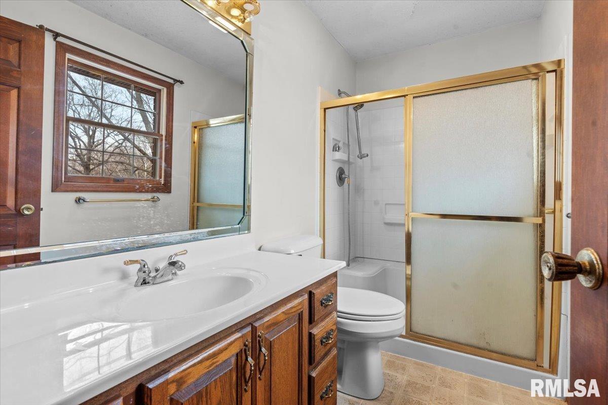 5602 Barlow Road Sherman, IL 62684 - Photo 19 of 46 Gallery Image 19