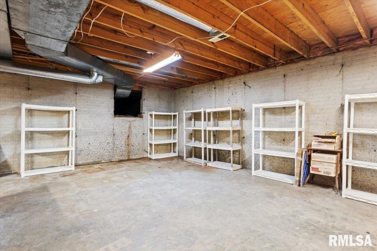 5602 Barlow Road Sherman, IL 62684 - Photo 33 of 46 Gallery Image 33
