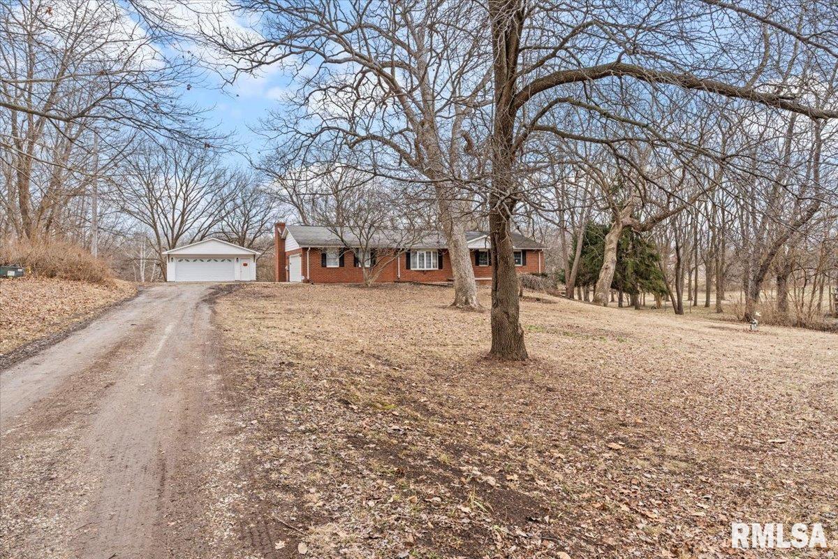 5602 Barlow Road Sherman, IL 62684 - Photo 43 of 46 Gallery Image 43