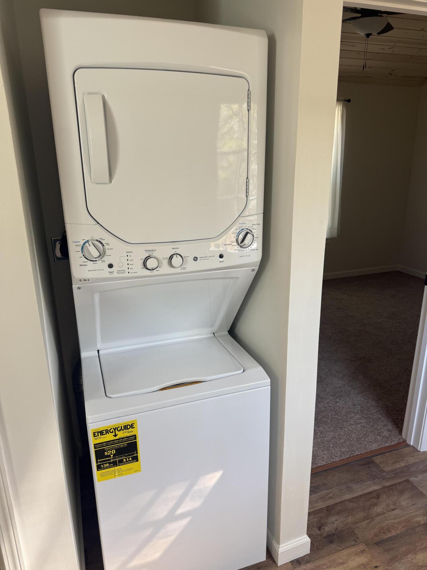 749 Brookside Drive DeFuniak Springs, FL 32433 - Photo 10 of 18 a utility room with dryer and washer