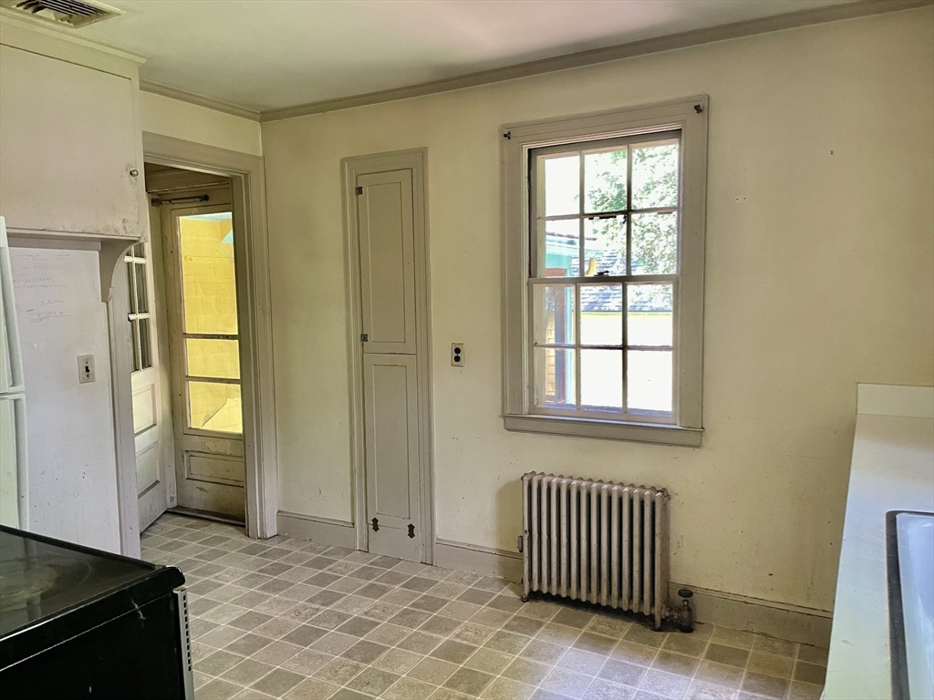 102 Farview Way Amherst, MA 01002 - Photo 12 of 24