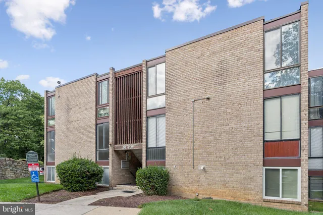 $199,900 | 8689 Greenbelt Road, Unit 202, Greenbelt, MD 20770