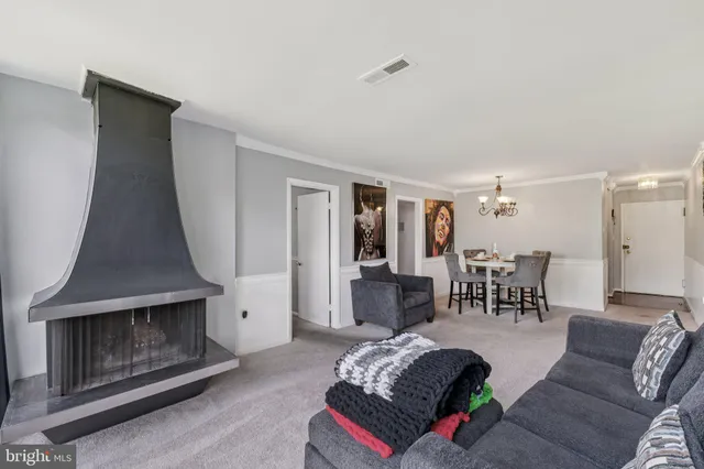 $199,900 | 8689 Greenbelt Road, Unit 202, Greenbelt, MD 20770