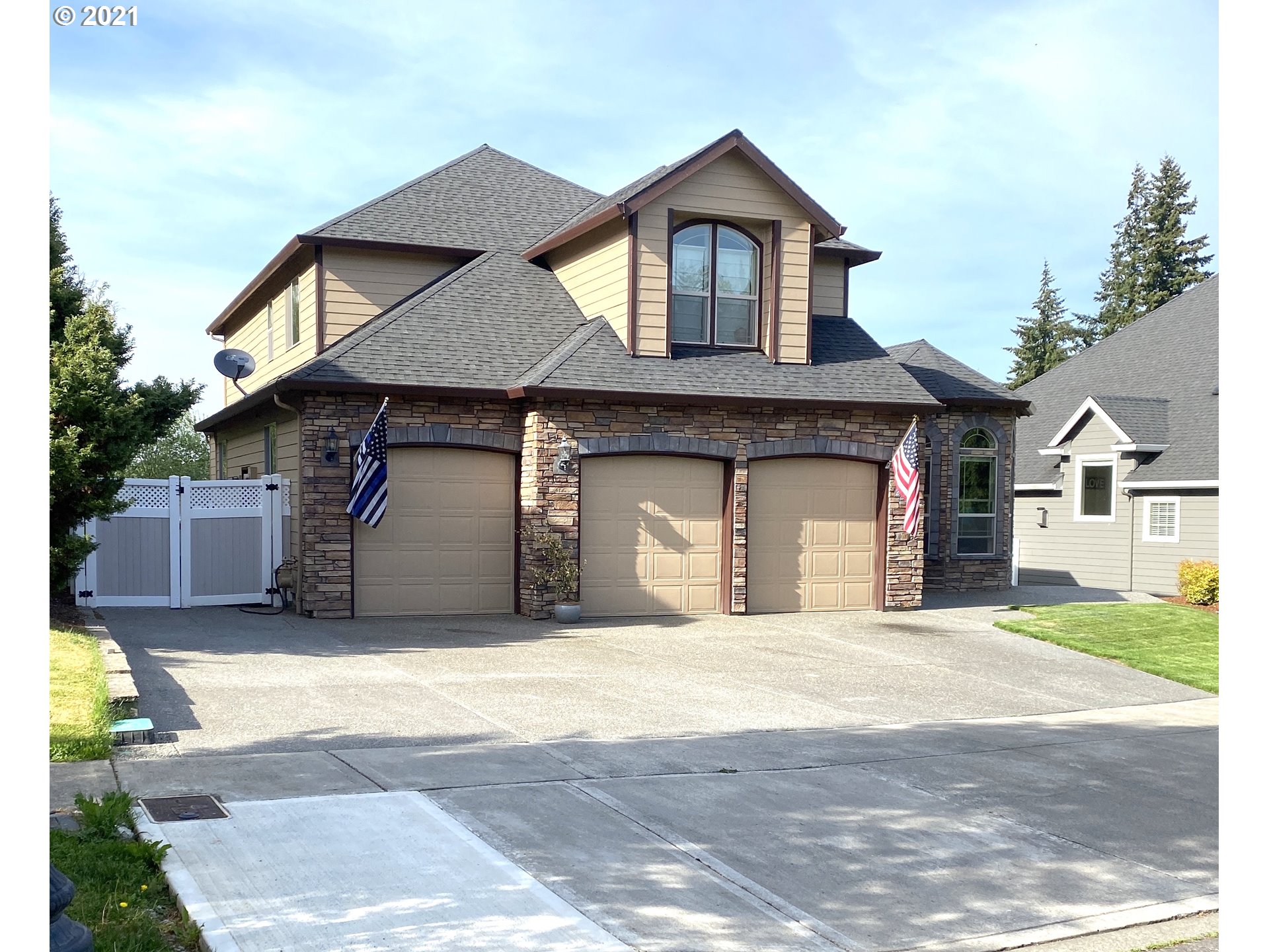 2304 South 17th Way Ridgefield, WA 98642 - Photo 1 of 32