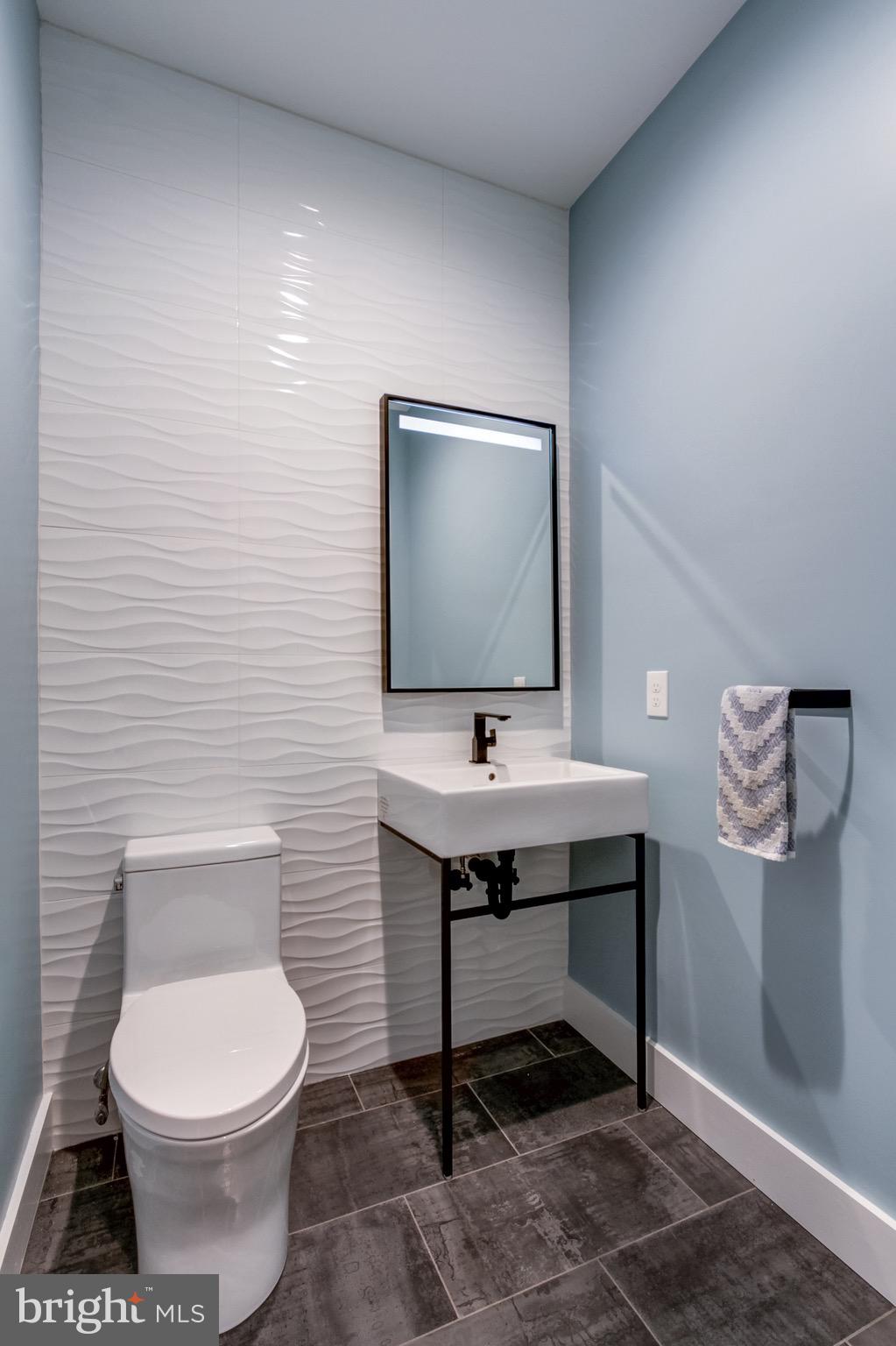 105 Wellington Drive Springfield, PA 19064 - Photo 18 of 45 First Floor Powder Room