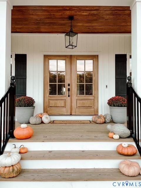11537 Mt Hope Church Road Doswell, VA 23047 - Photo 2 of 10 a living room with furniture and a fireplace