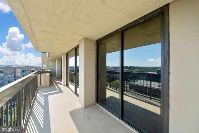 $775,000 | 400 Madison Street, Unit 801, Alexandria, VA 22314