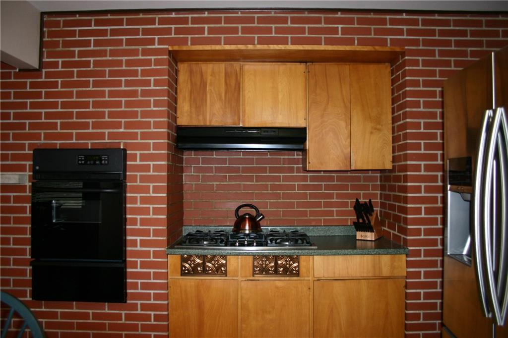 125 Dalecrest Road Penn Hills, PA 15147 - Photo 8 of 24 Gallery Image 8