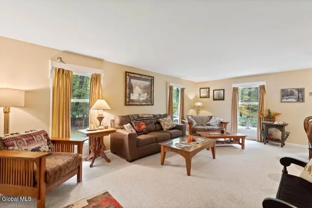 $669,900 | 11 Tupper Ln Way, Fort Ann, NY 12827