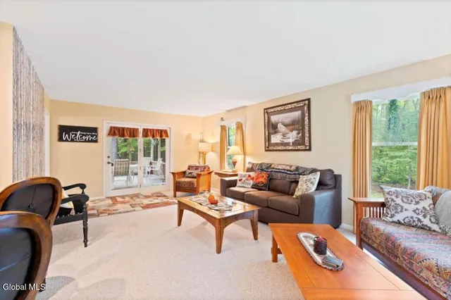 $669,900 | 11 Tupper Ln Way, Fort Ann, NY 12827