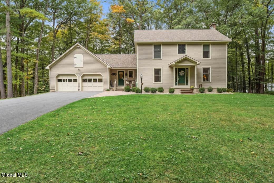 11 Tupper Ln Way Fort Ann, NY 12827 - Photo 4 of 51 e88e2f61-031b-4873-80df-332b33efa430