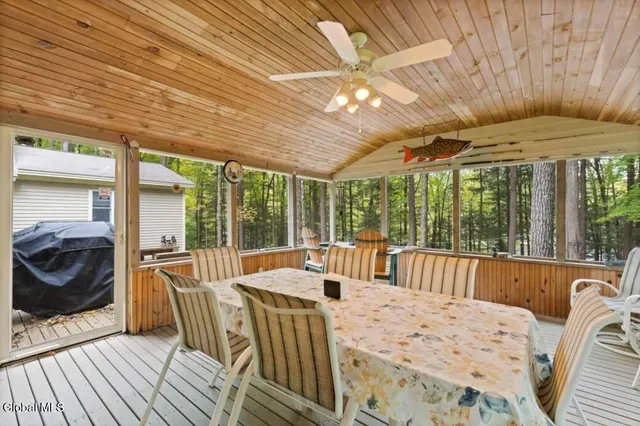 $669,900 | 11 Tupper Ln Way, Fort Ann, NY 12827