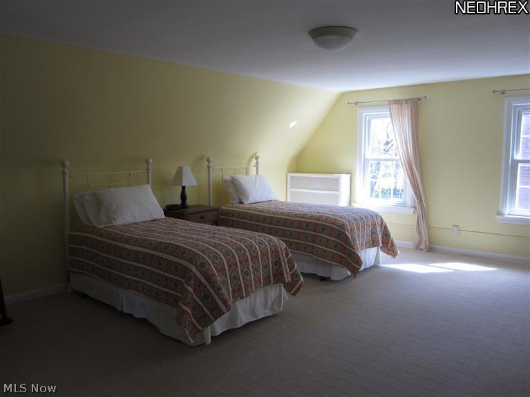 17111 Fernway Road Cleveland, OH 44120 - Photo 21 of 23 Third floor bedroom.