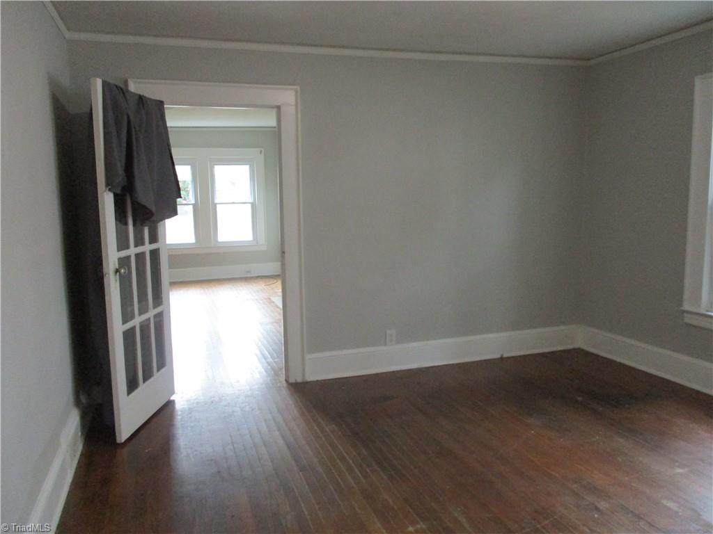 1005 Tipton Street High Point, NC 27262 - Photo 9 of 19 Gallery Image 9