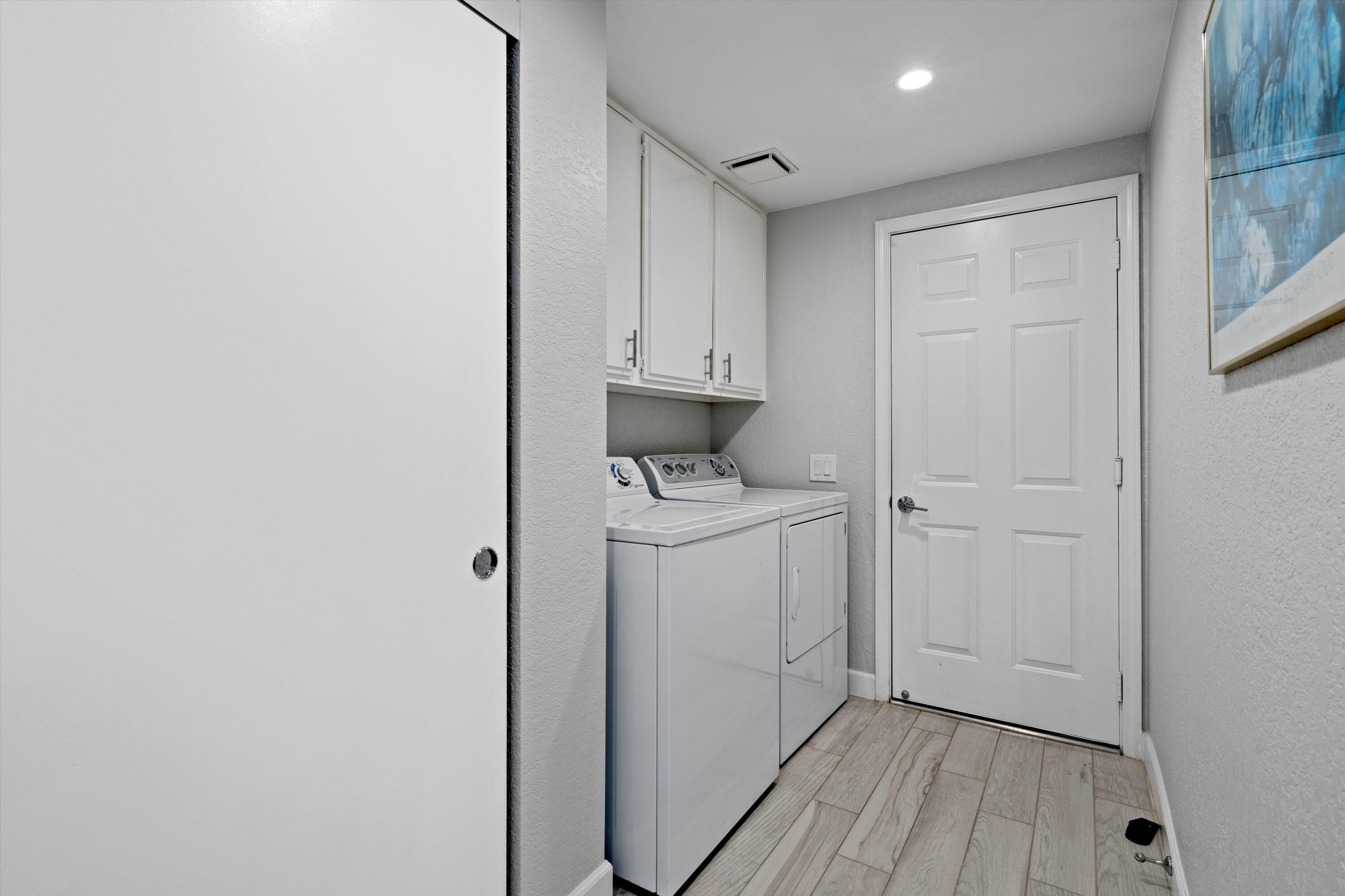 34 Maximo Way Palm Desert, CA 92260 - Photo 31 of 31 a view of hallway with wooden floor