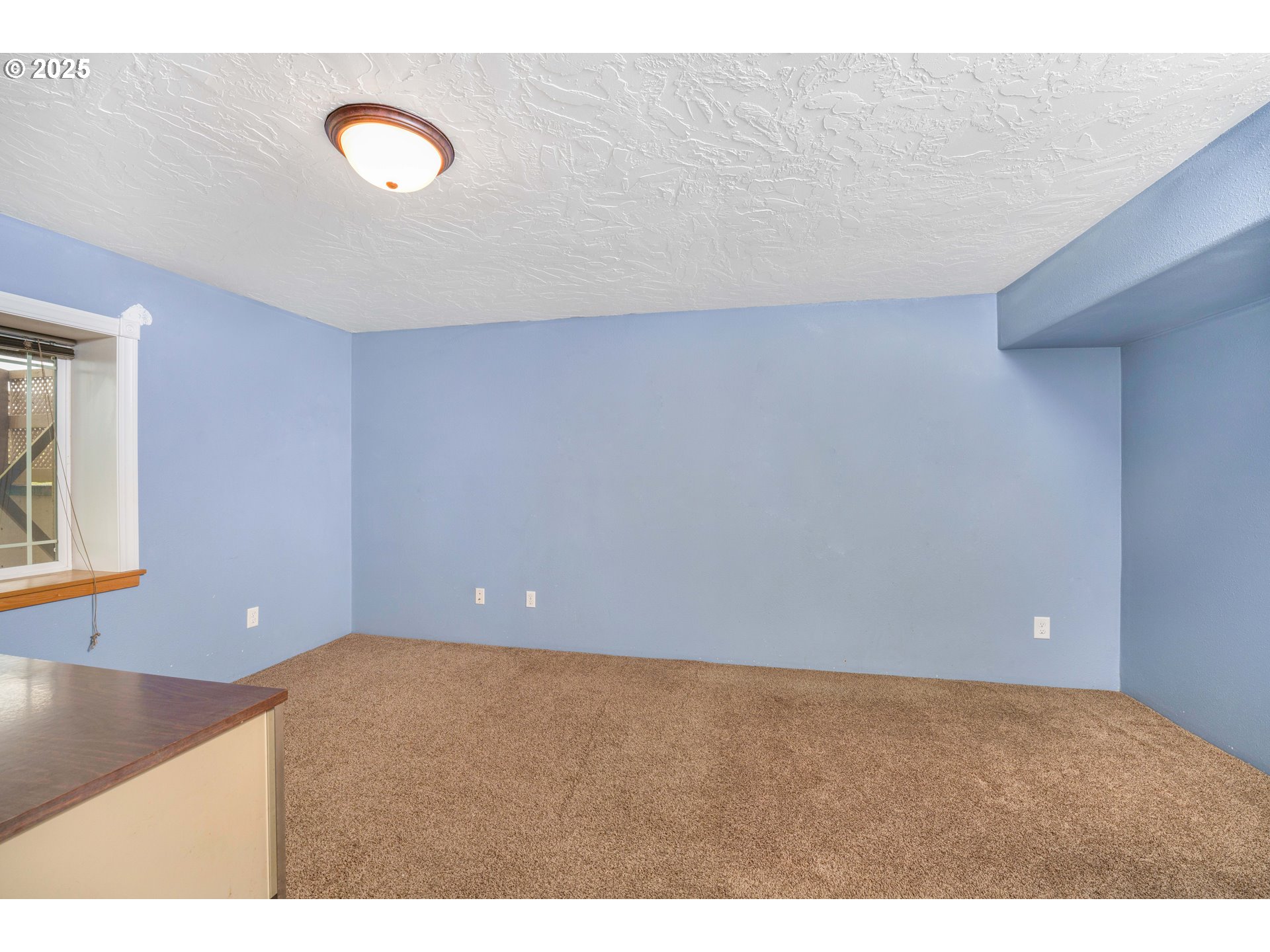 33875 Powell Hills Loop Shedd, OR 97377 - Photo 25 of 37 Bedroom